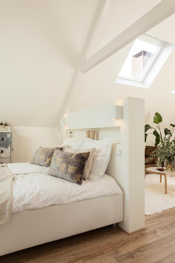 Huize Copes Den Haag, 2 Bed, 2 Bath Apartment *