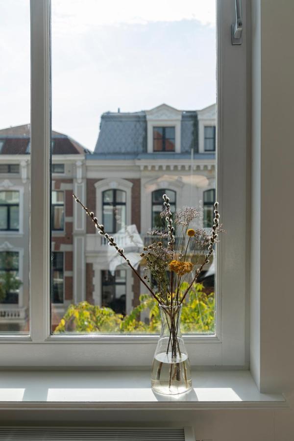 Huize Copes Den Haag, 2 Bed, 2 Bath Apartment